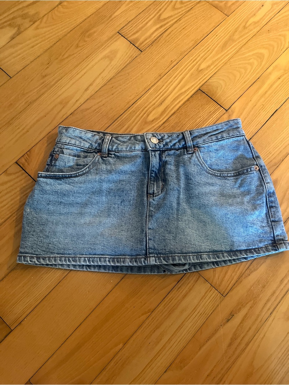 garage denim blue skirt w/ built in shorts